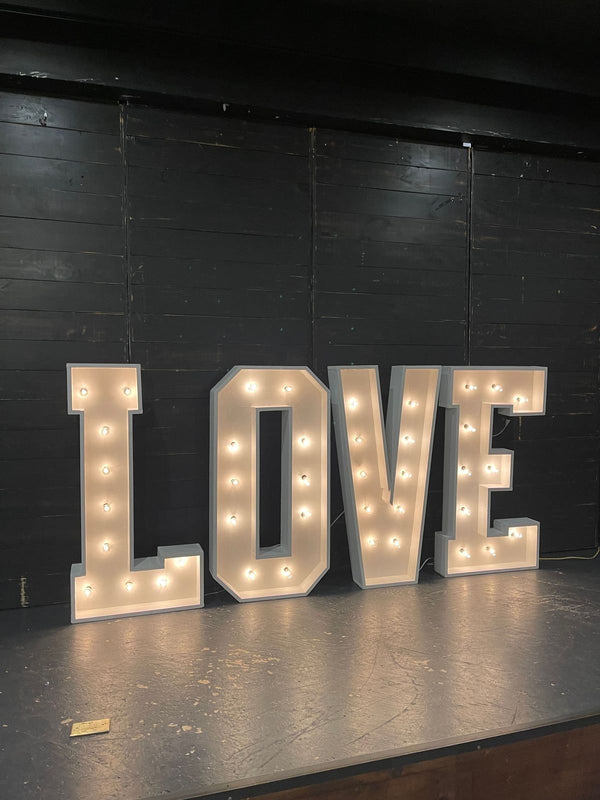 Lettres LOVE